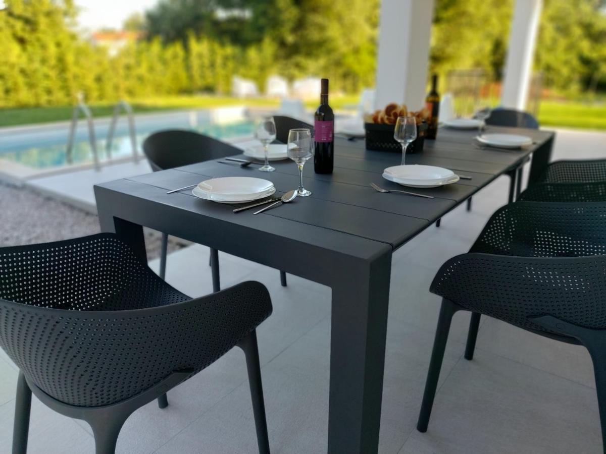Villa Destiny Nedescina, Istrien, Kroatien מראה חיצוני תמונה